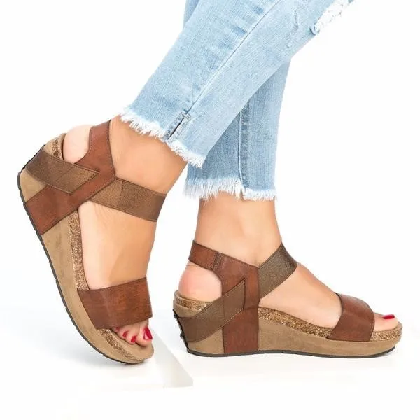 2019 new Fashion Solid Summer Platform Sandal Ankle Strap Open Toe Women Sandals Back Strap Designer Shoes
2019 new Fashion Solid Summer Platform Sandal Ankle Strap Open Toe Women Sandals Back Strap Designer Shoes
