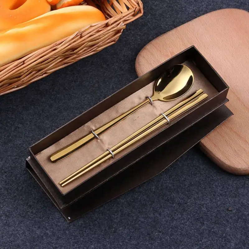 Dinner Set Cutlery Gift Box Portable Chopsticks Spoons Kitchen Dinnerware Kit Stainless Steel Home Party Tableware Set
Dinner Set Cutlery Gift Box Portable Chopsticks Spoons Kitchen Dinnerware Kit Stainless Steel Home Party Tableware Set