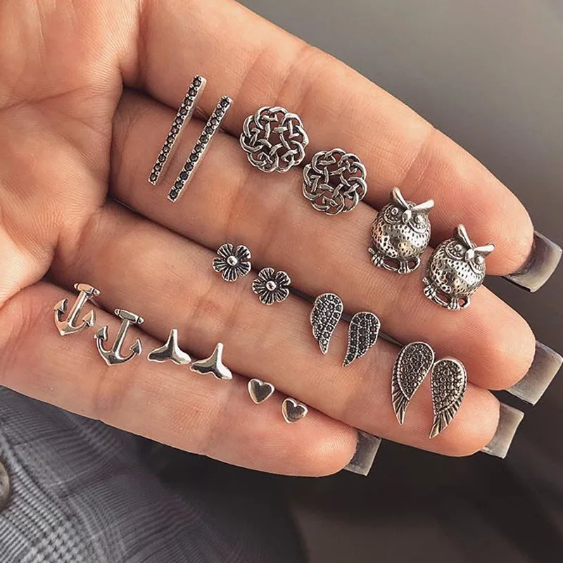2019 new retro earrings triangle love wings flowers hooks decorative fashion earrings pair of female temperament jewelry party
2019 new retro earrings triangle love wings flowers hooks decorative fashion earrings pair of female temperament jewelry party
