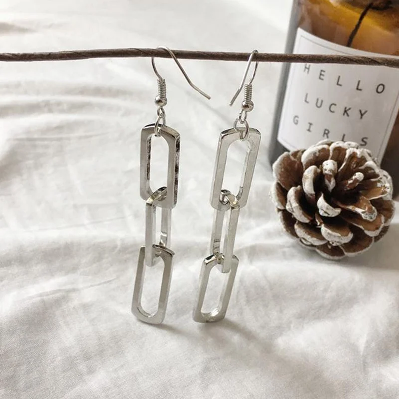 Hot Fashion Simple Gold Silver Color Geometric Hollow Rectangle Stitching Earrings For Women Exaggerated Ear Jewelry Wholesale
Hot Fashion Simple Gold Silver Color Geometric Hollow Rectangle Stitching Earrings For Women Exaggerated Ear Jewelry Wholesale