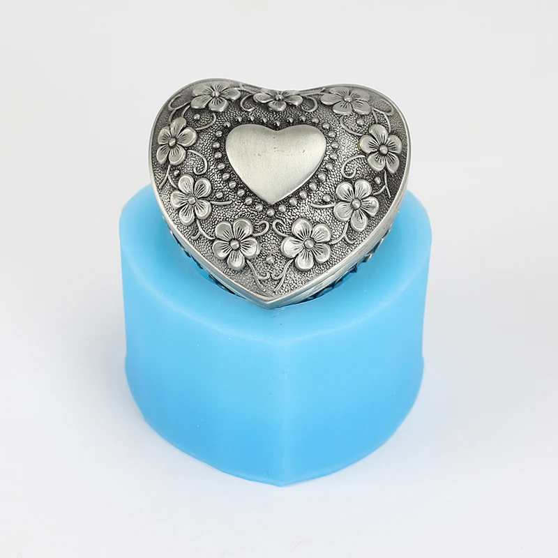 Valentine Silicone Soap Form Mold Heart-Shaped Box Handmade Chocolate Candy Mould Craft Resin Clay Decorating Tool
Valentine Silicone Soap Form Mold Heart-Shaped Box Handmade Chocolate Candy Mould Craft Resin Clay Decorating Tool