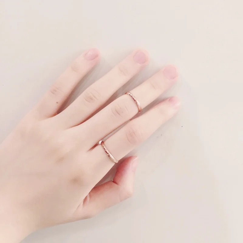 316L Stainless Steel Rings Tiny Wedding Band Ring For Men and Woman Fashion Rose Gold Couples Tail Ring
316L Stainless Steel Rings Tiny Wedding Band Ring For Men and Woman Fashion Rose Gold Couples Tail Ring