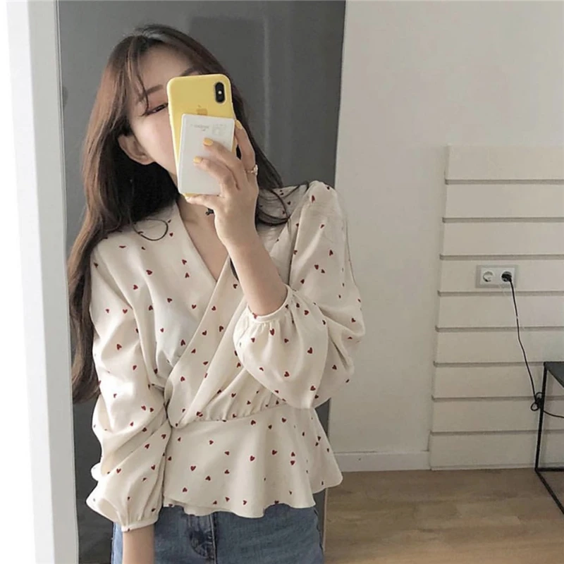 Women Summer Heart Shape Blouses Ladies Tops V-neck Shirt Elegant Blusas Plus Size Camisas Mujer Streetwear Chemisier Femme
Women Summer Heart Shape Blouses Ladies Tops V-neck Shirt Elegant Blusas Plus Size Camisas Mujer Streetwear Chemisier Femme