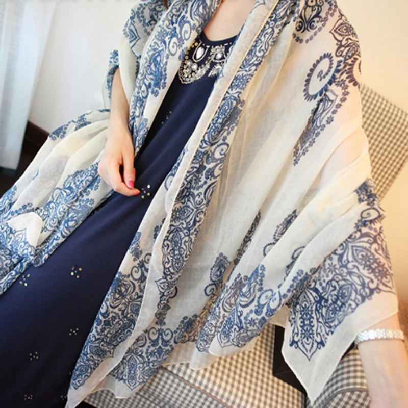 New Fashion 2019 High quality Blue and White Porcelain Style Thin Section the Silk Floss Women Scarf Shawl
New Fashion 2019 High quality Blue and White Porcelain Style Thin Section the Silk Floss Women Scarf Shawl