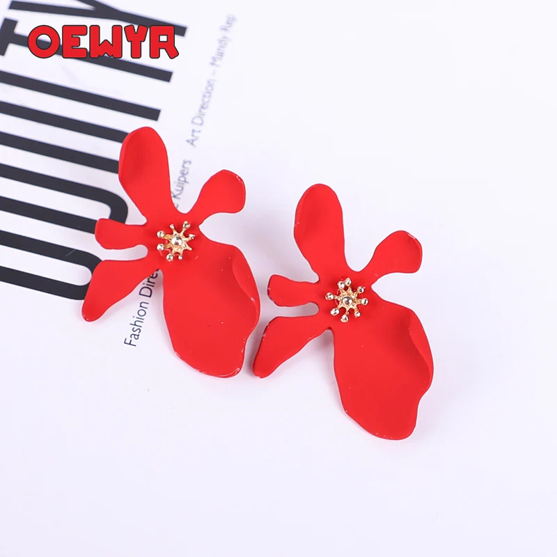 Fashion Style Metal red Flower Stud Earrings For Women Wedding Bohemian Geometric Flower Earrings Statement Femme Brinco Jewelry
Fashion Style Metal red Flower Stud Earrings For Women Wedding Bohemian Geometric Flower Earrings Statement Femme Brinco Jewelry