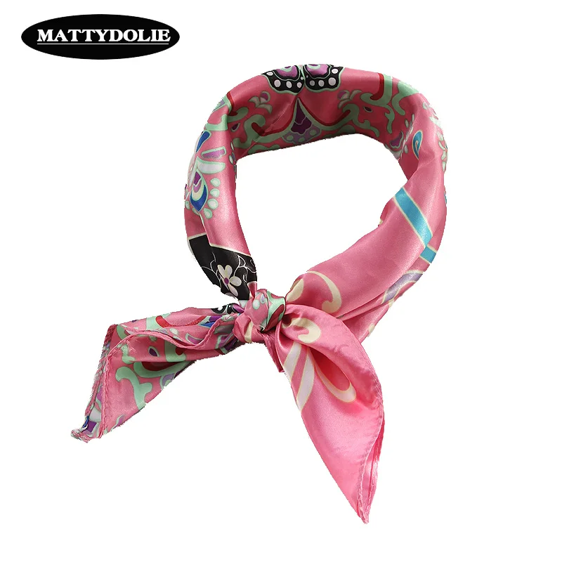 MATTYDOLIE Headscarf woman spring and autumn scarf decoration multi-function printing square scarf fashion 60 * 60cm
MATTYDOLIE Headscarf woman spring and autumn scarf decoration multi-function printing square scarf fashion 60 * 60cm