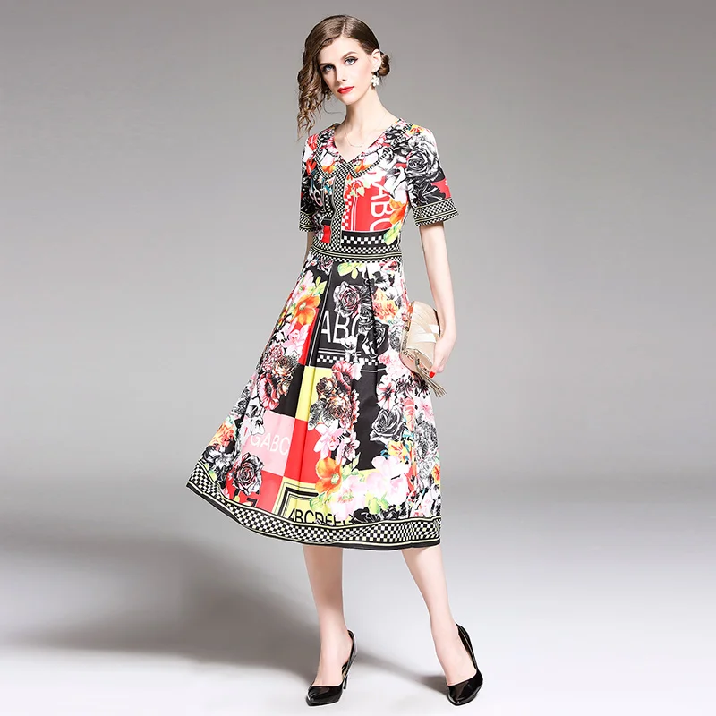New European summer brought fashion doll printing high waist temperament long A version of the dress
New European summer brought fashion doll printing high waist temperament long A version of the dress