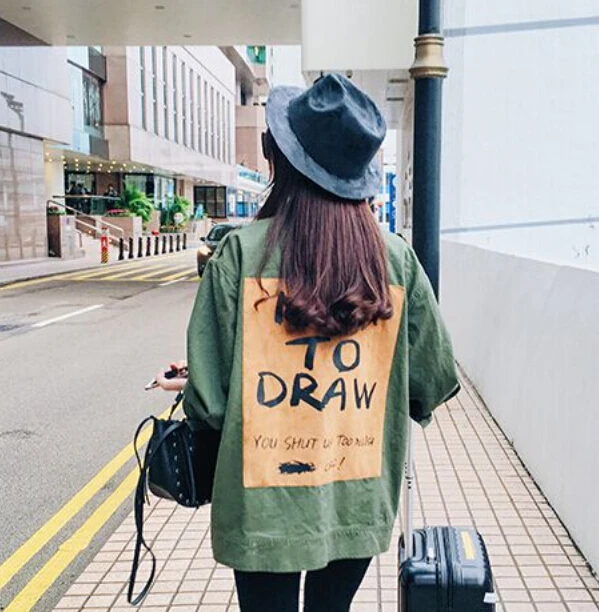 2019 new Women Sping Autumn Jacket High Street Letter Print Loose Casual Jacket fashion wild Army Green jacket G216
2019 new Women Sping Autumn Jacket High Street Letter Print Loose Casual Jacket fashion wild Army Green jacket G216