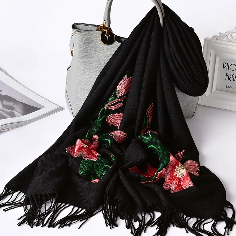 Autumn Winter 100% Fine Wool Scarf Shawl Wrap For Women Ladies 2019 Solid Flower Embroidery Warm Soft Pashmina Scarves 190x65cm
Autumn Winter 100% Fine Wool Scarf Shawl Wrap For Women Ladies 2019 Solid Flower Embroidery Warm Soft Pashmina Scarves 190x65cm