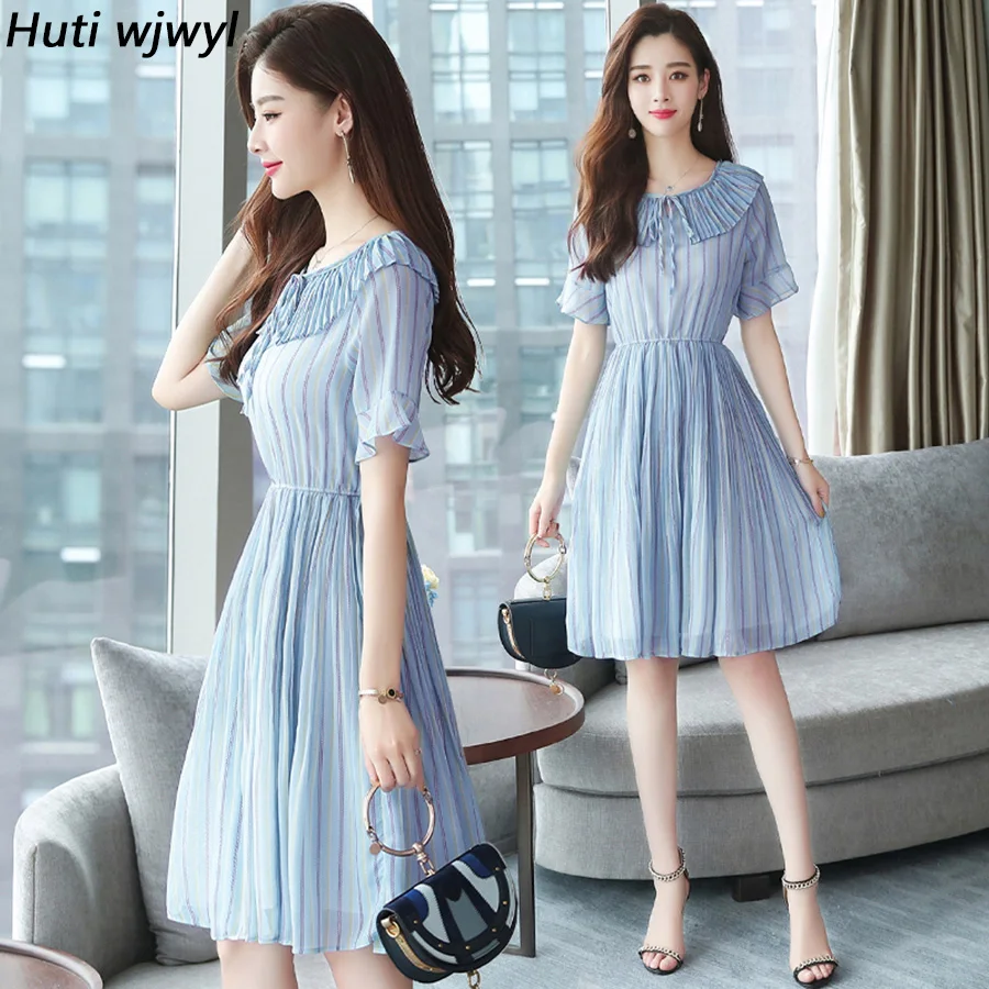 2019 Korean Sweet Striped Chiffon Mini Dresses Summer Vintage Plus Size Blue Beach Sundress Women Bodycon Elegant Party Vestidos
2019 Korean Sweet Striped Chiffon Mini Dresses Summer Vintage Plus Size Blue Beach Sundress Women Bodycon Elegant Party Vestidos