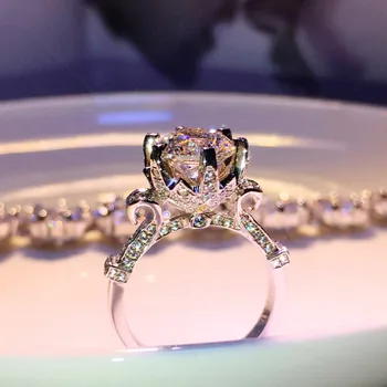 2019 new design vintage luxury 925 Sterling Silver Wedding Engagement Halo Rings For Women finger jewelry wholesale
2019 new design vintage luxury 925 Sterling Silver Wedding Engagement Halo Rings For Women finger jewelry wholesale