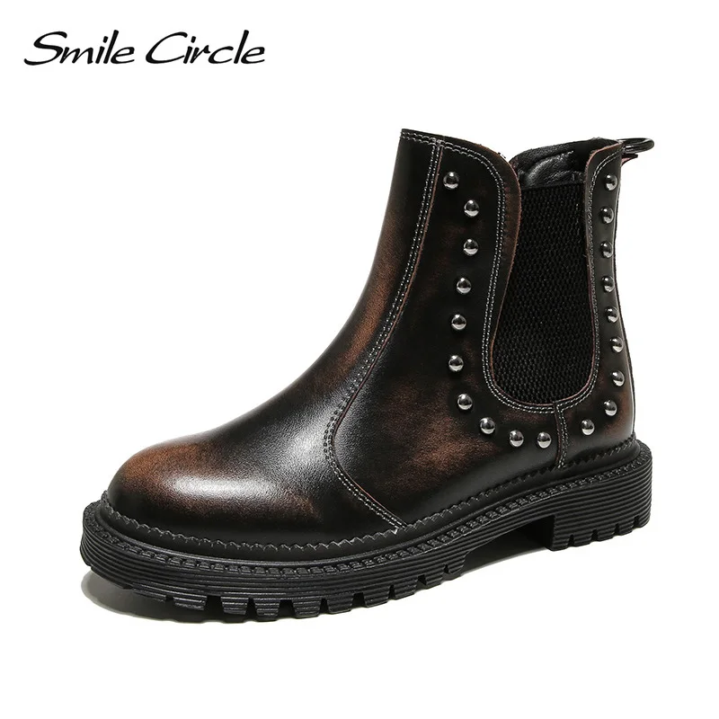 Smile Circle Chelsea Ankle Boots Women flat Platform shoes Fashion Patent leather rivet casual short Boots
Smile Circle Chelsea Ankle Boots Women flat Platform shoes Fashion Patent leather rivet casual short Boots
