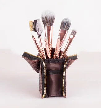 7 pcs /lot Makeup Brush Set Cosmetic Tool Kit Rose Ferrule Stripe Unicorn Handle Pretty Pouch Powder Blush Blending Brush
7 pcs /lot Makeup Brush Set Cosmetic Tool Kit Rose Ferrule Stripe Unicorn Handle Pretty Pouch Powder Blush Blending Brush