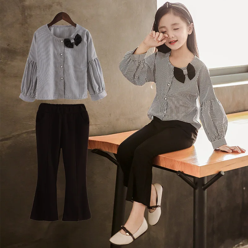Children's Garment Autumn 2018 New Pattern Korean Girl Suit Stripe Bow Lom black Shirt Bell-bottoms Twinset
Children's Garment Autumn 2018 New Pattern Korean Girl Suit Stripe Bow Lom black Shirt Bell-bottoms Twinset