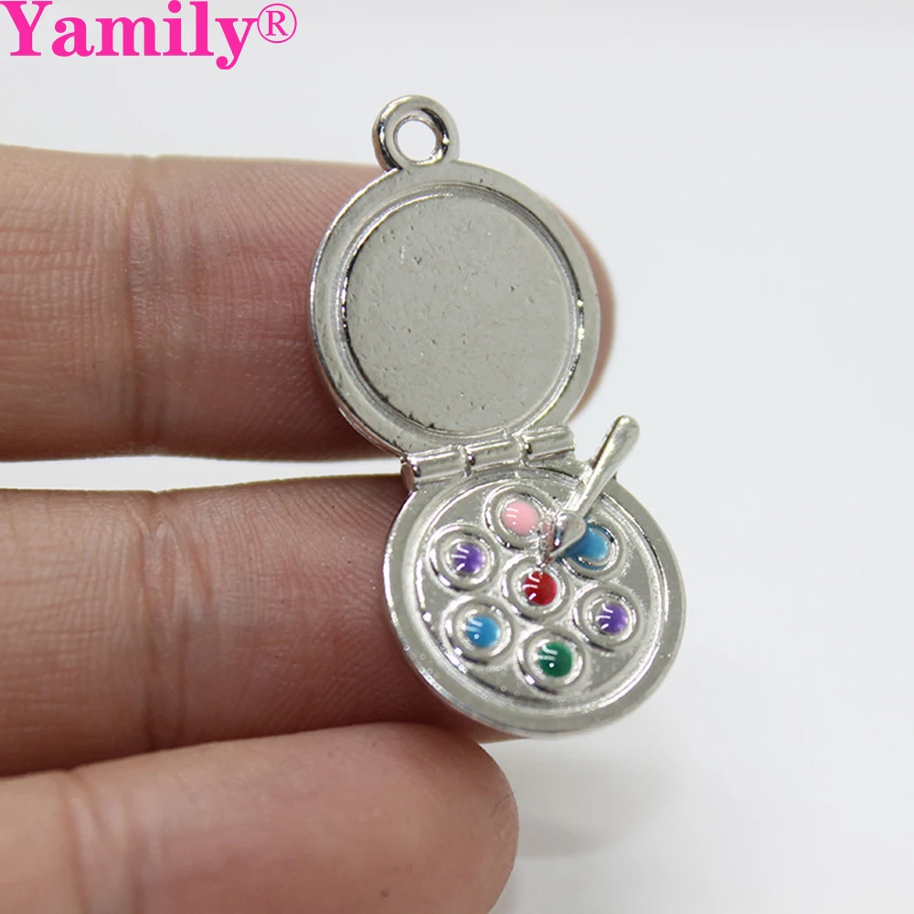 8pcs-- Eye shadow charm 22x19mm Alloy Eye shadow tray Compact Make up Charms pendant for diy Jewelry making
8pcs-- Eye shadow charm 22x19mm Alloy Eye shadow tray Compact Make up Charms pendant for diy Jewelry making