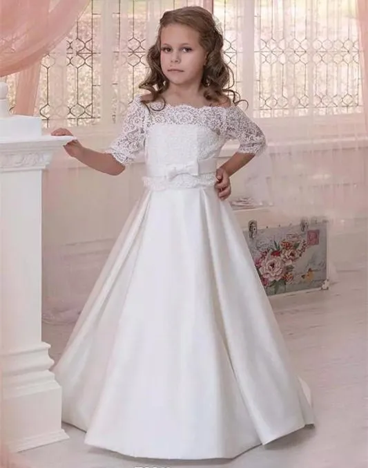 Elegant White Flower Girl Dresses Off Shoulder 1/2 Sleeve Sweep Train Girls Pageant Dresses With Lace Top For Wedding
Elegant White Flower Girl Dresses Off Shoulder 1/2 Sleeve Sweep Train Girls Pageant Dresses With Lace Top For Wedding