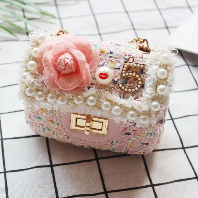 Fashion Girl's Flower Pearl Crossbody Messenger Bag Mini Designer Children Flap Princess Shoulder Bag Cute Small Kids Handbag
Fashion Girl's Flower Pearl Crossbody Messenger Bag Mini Designer Children Flap Princess Shoulder Bag Cute Small Kids Handbag