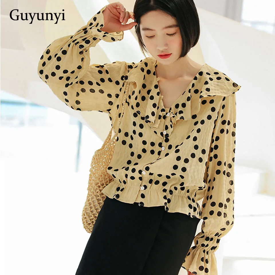 England Style Autumn Blouse Women 2019 Polka Dot Casual Ruffled Puff Sleeve Simple Comfortable Elegant Vintage Shirts
England Style Autumn Blouse Women 2019 Polka Dot Casual Ruffled Puff Sleeve Simple Comfortable Elegant Vintage Shirts