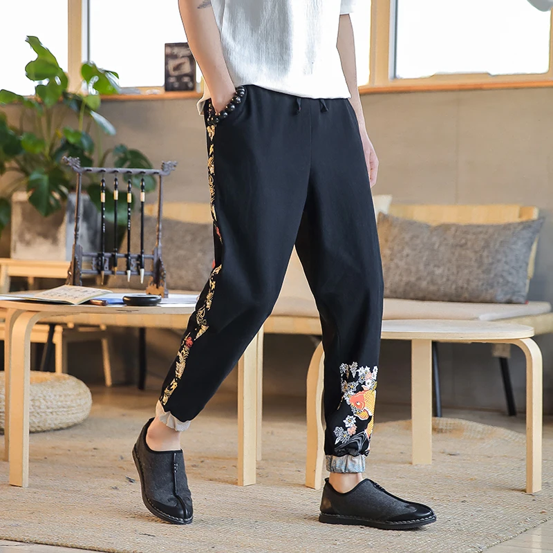 Chinese Style Retro Men Pants Brand New Loose Plus Size Harem Pant Casual Embroidery Mens Joggers Autumn Hot Sale Trouser Men
Chinese Style Retro Men Pants Brand New Loose Plus Size Harem Pant Casual Embroidery Mens Joggers Autumn Hot Sale Trouser Men
