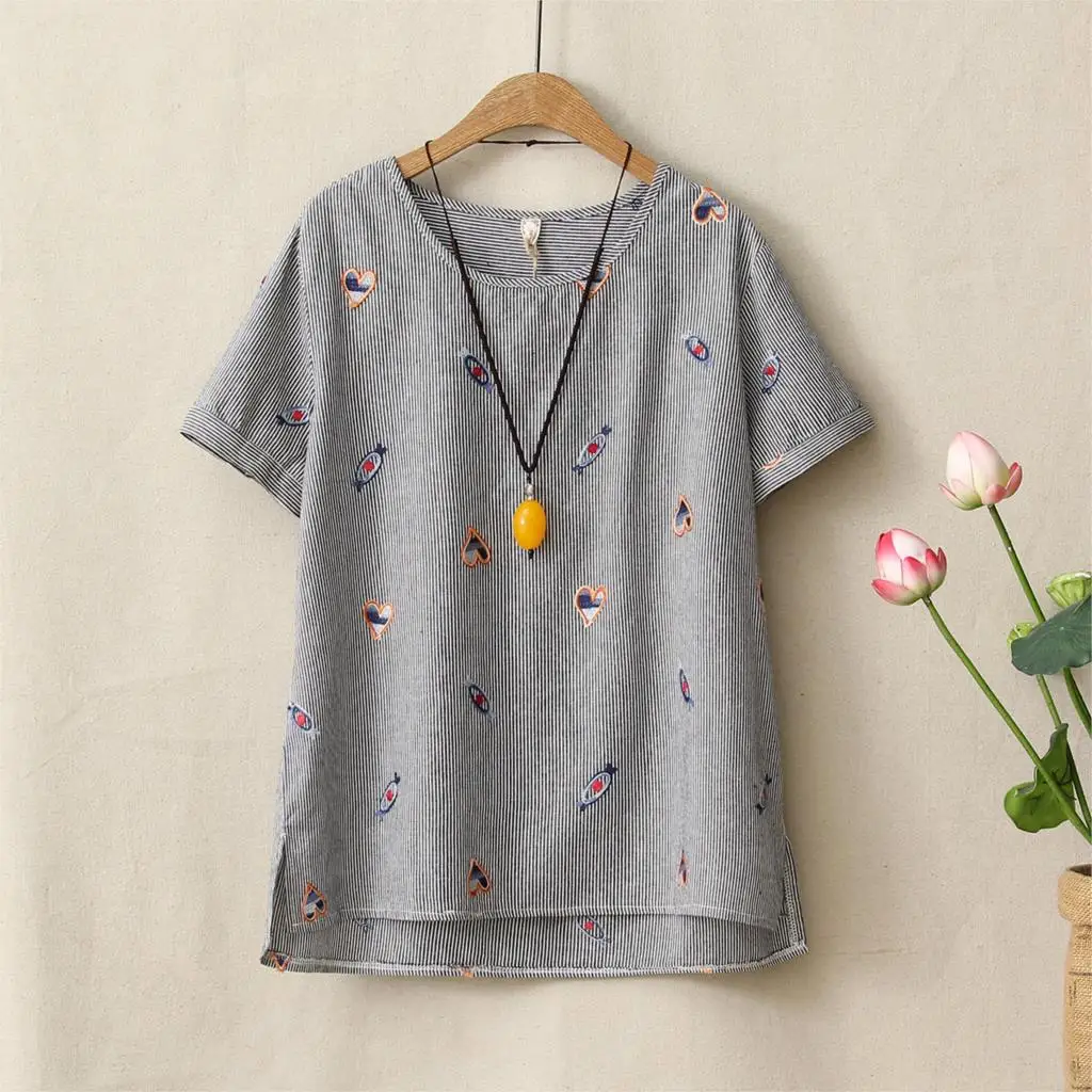 Fresh Cute Candy Heart Embroidery Tee Shirt Women Summer Tops Breathable Cotton Linen Stripe T-Shirts Female Loose Casual Cloth
Fresh Cute Candy Heart Embroidery Tee Shirt Women Summer Tops Breathable Cotton Linen Stripe T-Shirts Female Loose Casual Cloth