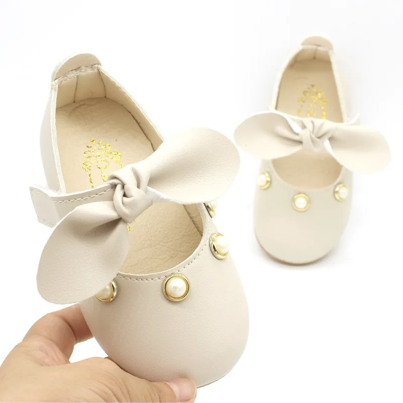 New autumn Princess Baby toddler shoe girls 1-3 year old soft bottom anti-skid toddler shoes Pearl Butterfly kids shoes C649
New autumn Princess Baby toddler shoe girls 1-3 year old soft bottom anti-skid toddler shoes Pearl Butterfly kids shoes C649