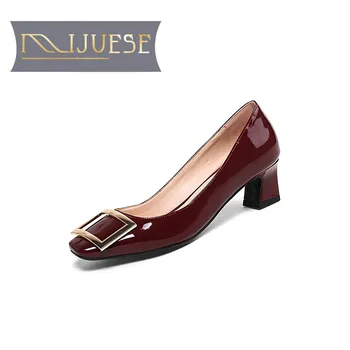 MLJUESE 2018 women pumps autumn spring Metal Decoration square toe Black color high heels women size 34-43
MLJUESE 2018 women pumps autumn spring Metal Decoration square toe Black color high heels women size 34-43