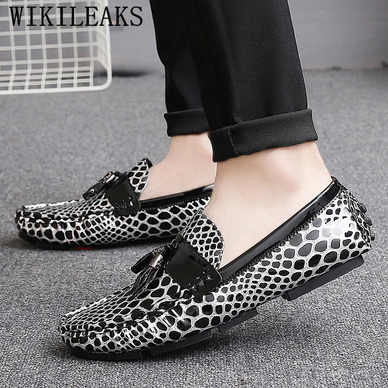 leopard men casual shoes leather shoes men loafers luxury brand driving shoes chaussures en cuire hommes schoenen mannen lederen
leopard men casual shoes leather shoes men loafers luxury brand driving shoes chaussures en cuire hommes schoenen mannen lederen