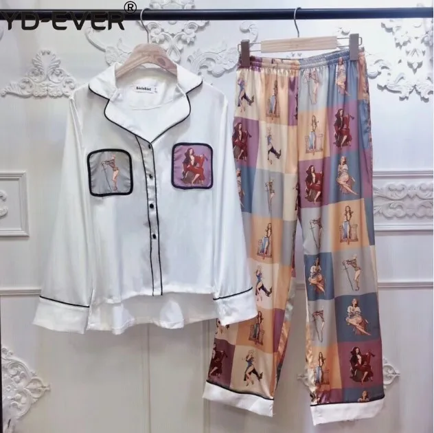 Spring Autumn Women's Manga Printing Silk Pajamas Home Wear Ladies Long Sleeved Pants Set Sleepwear Leisure Nightwear
Spring Autumn Women's Manga Printing Silk Pajamas Home Wear Ladies Long Sleeved Pants Set Sleepwear Leisure Nightwear