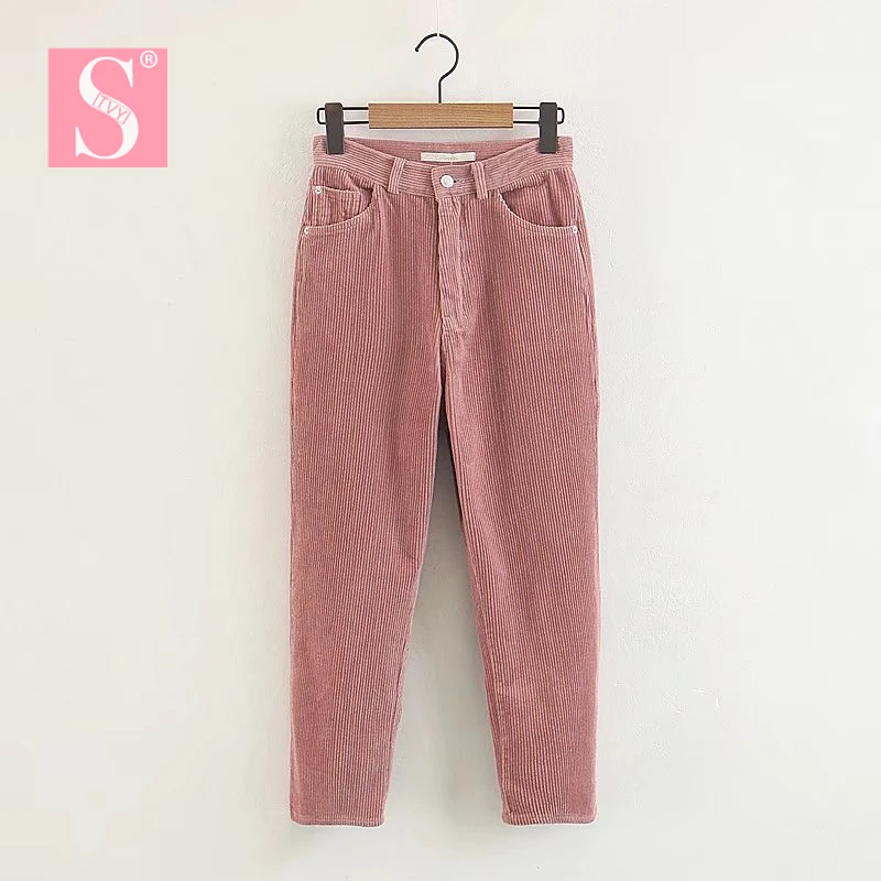 STVY 2018 New Spring Autumn Women Corduroy Casual Pants Women Loose Pants Pink And White Female Calf-Length Pants
STVY 2018 New Spring Autumn Women Corduroy Casual Pants Women Loose Pants Pink And White Female Calf-Length Pants