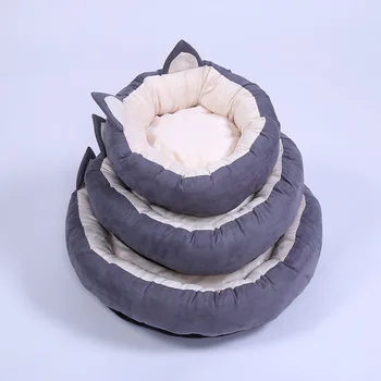 2018 Winter Cat ear Dog Bed Comfort Puppy Cat Nest for Small Pets Cozy Sherpa Suede Dog Kennel House For Small Dog Washable
2018 Winter Cat ear Dog Bed Comfort Puppy Cat Nest for Small Pets Cozy Sherpa Suede Dog Kennel House For Small Dog Washable