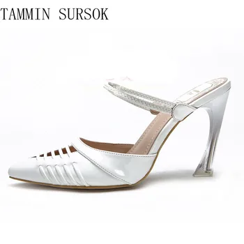 10cm Heel Summer New Style Patent Leather Pointed Toe Crystal Bicolor Hoof Heels Sexy Hollow Strap Women High Heel Sandals
10cm Heel Summer New Style Patent Leather Pointed Toe Crystal Bicolor Hoof Heels Sexy Hollow Strap Women High Heel Sandals