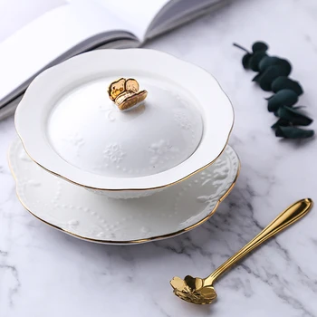 European gold butterfly with lid dessert bowl Palace ceramic bowl with embossed shark wing ear spoon candy bowl
European gold butterfly with lid dessert bowl Palace ceramic bowl with embossed shark wing ear spoon candy bowl