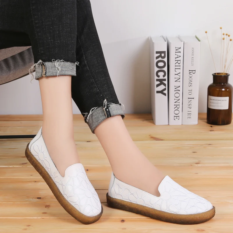Dumoo Brand 2019 New Arrival Autumn Flats Shoes Women Genuine Leather Loafers Sweet Printing Slip On Ballet Flats Boats Shoes
Dumoo Brand 2019 New Arrival Autumn Flats Shoes Women Genuine Leather Loafers Sweet Printing Slip On Ballet Flats Boats Shoes
