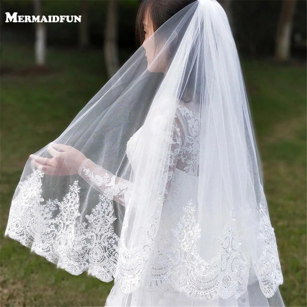 2019 New 1 Layer Bling Sequins Lace Edge Short Wedding Veil with Comb Elegant Tulle Bridal Veil Velos De Novia
2019 New 1 Layer Bling Sequins Lace Edge Short Wedding Veil with Comb Elegant Tulle Bridal Veil Velos De Novia
