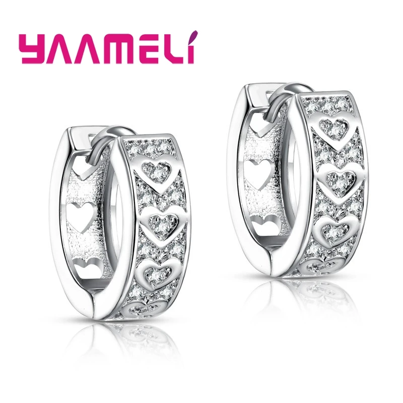 Romantic Gifts for Women Female Heart Loop Hoop Earrings Clear AAA Cubic Zircon Silver Ear Brincos Bijoux
Romantic Gifts for Women Female Heart Loop Hoop Earrings Clear AAA Cubic Zircon Silver Ear Brincos Bijoux