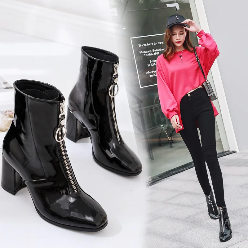 2019 Brand Zipper Boots Woman Front Big Zipper Open Botas Mid-Calf Botines Winter Thick High Heels Patent Leather Martin Booties
2019 Brand Zipper Boots Woman Front Big Zipper Open Botas Mid-Calf Botines Winter Thick High Heels Patent Leather Martin Booties