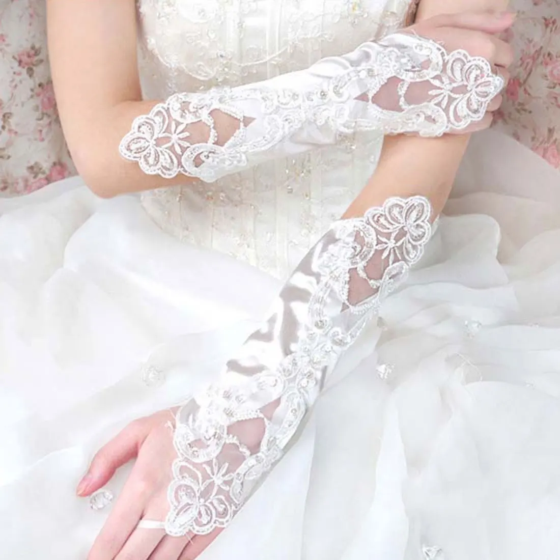 New 1pair Gloves Women Fingerless Long Gloves Lace Trim Party Elbow Length Elegant
New 1pair Gloves Women Fingerless Long Gloves Lace Trim Party Elbow Length Elegant