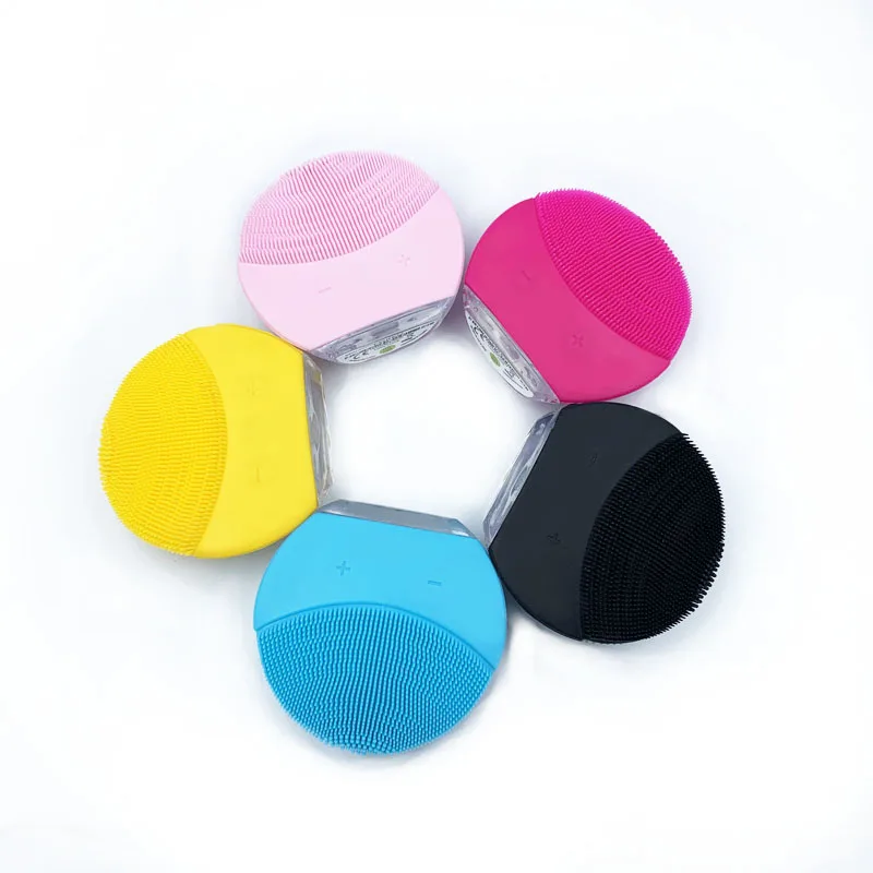 Electric Mini facial cleansing massager brush for wash face cleanser machine deep clean Silicone Cleaner massage device
Electric Mini facial cleansing massager brush for wash face cleanser machine deep clean Silicone Cleaner massage device