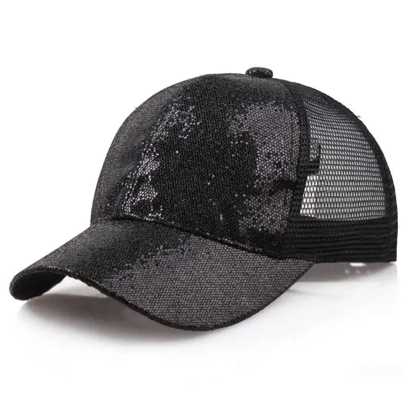 curved visor snapback