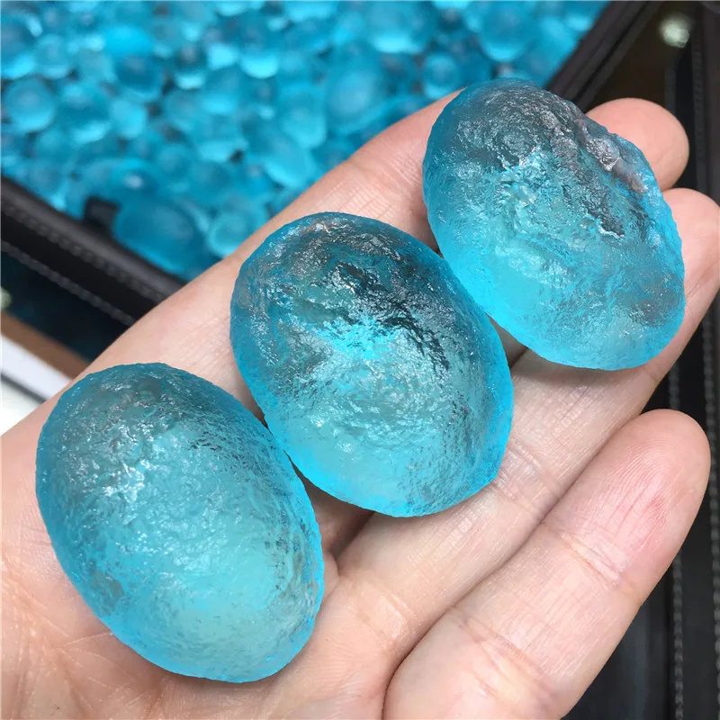 1PC Moldavite Czech Meteorite Impact Glass Natural Rough Stone Crystal Energy Stone
1PC Moldavite Czech Meteorite Impact Glass Natural Rough Stone Crystal Energy Stone