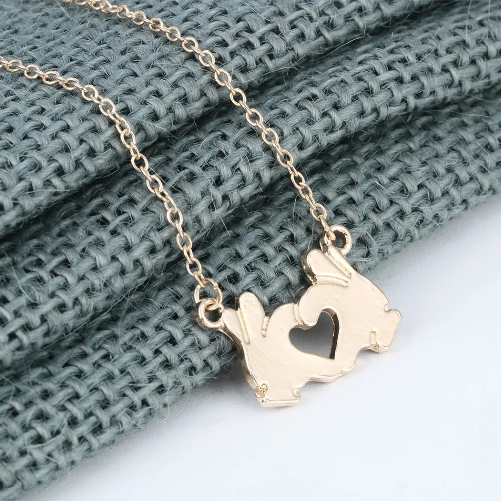 CHENGXUN 2020 Hands Heart Love Pendant Necklace Women Love Jewelry Gold alentine Aniversary Girlriend Wife Girl for Child Daily
CHENGXUN 2020 Hands Heart Love Pendant Necklace Women Love Jewelry Gold alentine Aniversary Girlriend Wife Girl for Child Daily