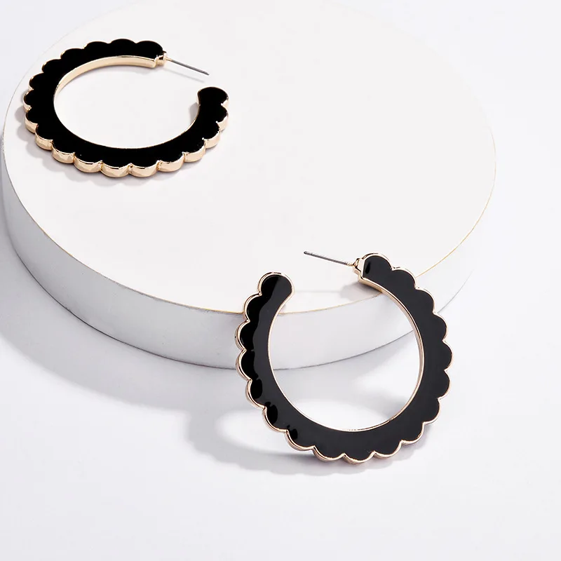 Fashion Brandy Enamel Hoop Earrings for Women Summer Design Modern Style Flower Elegant Enamel Hoop Earrings Women Jewelry
Fashion Brandy Enamel Hoop Earrings for Women Summer Design Modern Style Flower Elegant Enamel Hoop Earrings Women Jewelry