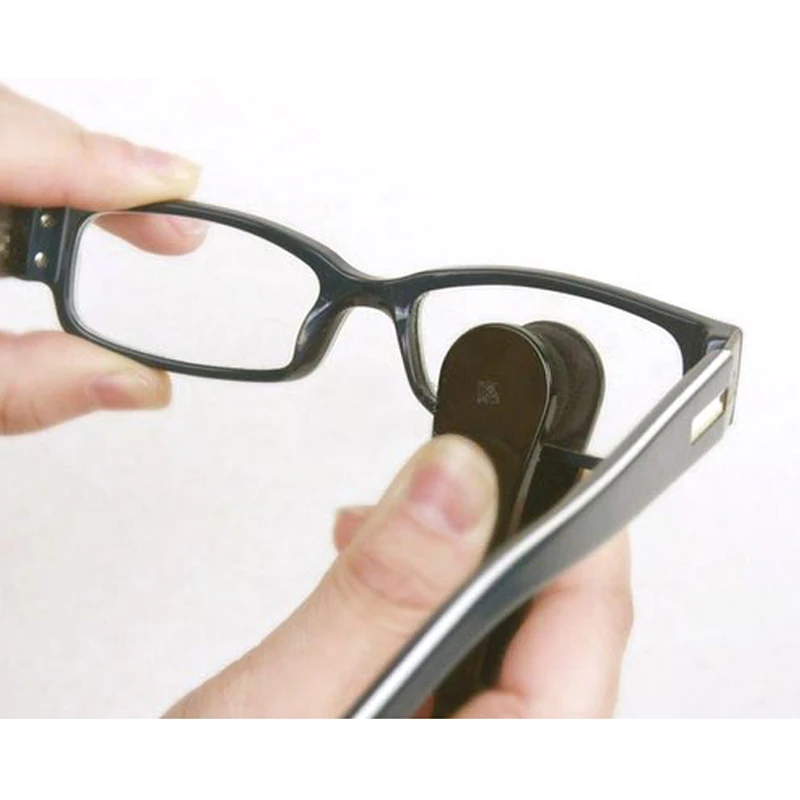 Multifunctional Portable Small Eyeglass Wipe Cleaner Microfiber Lens Cloth For Eyewear Glasses Cleaner Brush Tool
Multifunctional Portable Small Eyeglass Wipe Cleaner Microfiber Lens Cloth For Eyewear Glasses Cleaner Brush Tool