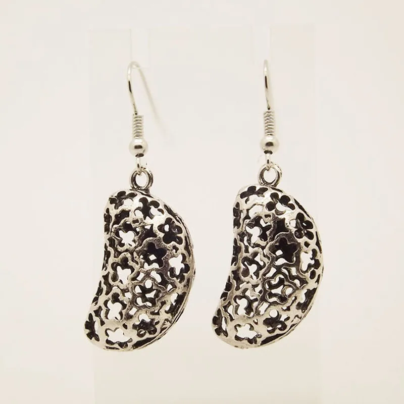 EQ027 Antique Tibetan Silver Color Flower Hollow Bean Charm Drop Fashion Vintage Earrings For Women Jewelry
EQ027 Antique Tibetan Silver Color Flower Hollow Bean Charm Drop Fashion Vintage Earrings For Women Jewelry