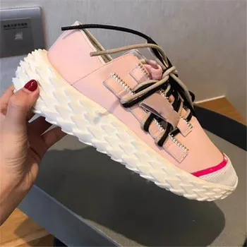 Spiked Sole Black Leather Sneakers Women Men Casual Shoes Low Top Male Race Trainers Lace Up Zipper Tenis Masculino Adulto
Spiked Sole Black Leather Sneakers Women Men Casual Shoes Low Top Male Race Trainers Lace Up Zipper Tenis Masculino Adulto