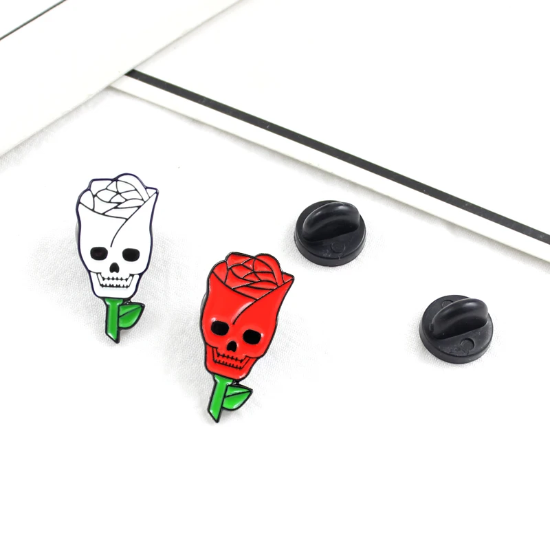 Red White skeleton Rose Enamel brooch Gothic punk style personality badge Halloween clothes accessories Cowboy leather pin
Red White skeleton Rose Enamel brooch Gothic punk style personality badge Halloween clothes accessories Cowboy leather pin