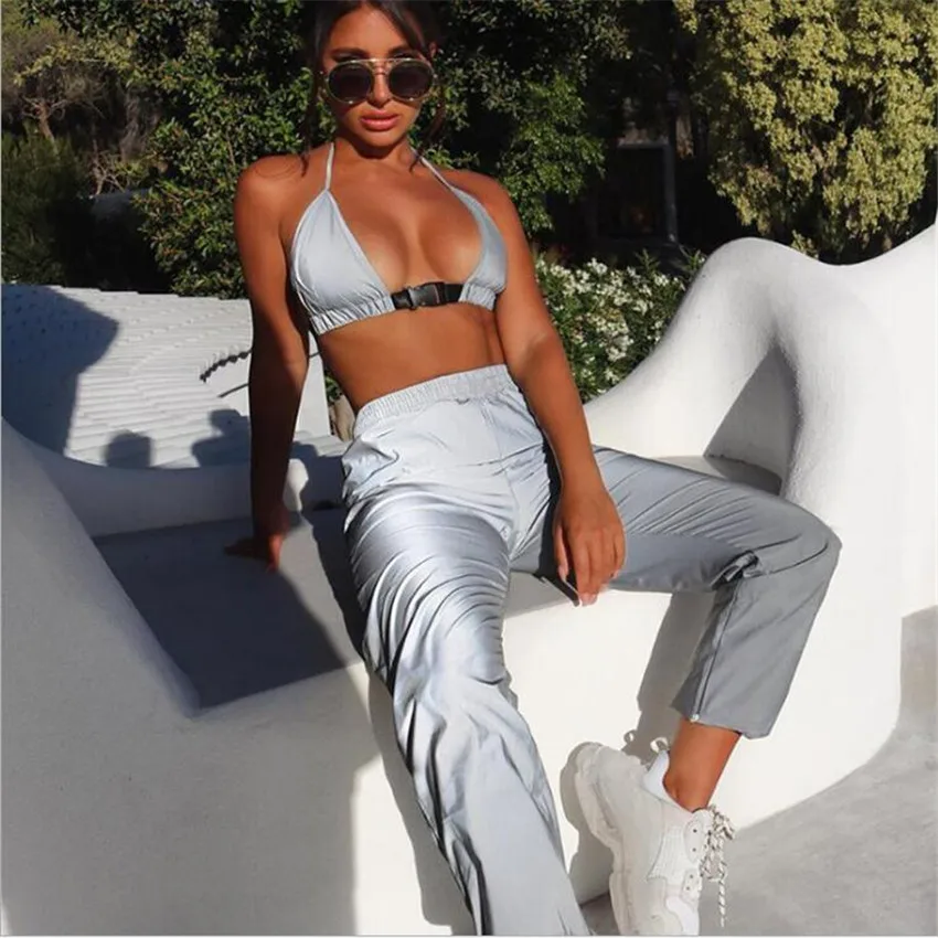 2019 summer women's reflective halter buckle vest yoga sport set EL Flashing sport fitness suits
2019 summer women's reflective halter buckle vest yoga sport set EL Flashing sport fitness suits
