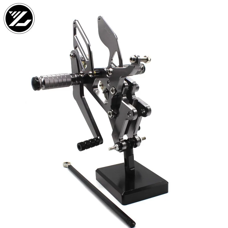 CNC Verstelbare Rearsets Achter Set Motorfiets Footrest Moto Pedaal pedal For Kawasaki Ninja ZX6R ZX636 ZX 6R ZX 636 2003-2004
CNC Verstelbare Rearsets Achter Set Motorfiets Footrest Moto Pedaal pedal For Kawasaki Ninja ZX6R ZX636 ZX 6R ZX 636 2003-2004