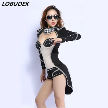 Fashion black tuxedo swallowtail tailcoat tails sexy female singer dj ds costume dance jazz clothes dancer star nightclub show 
Fashion black tuxedo swallowtail tailcoat tails sexy female singer dj ds costume dance jazz clothes dancer star nightclub show