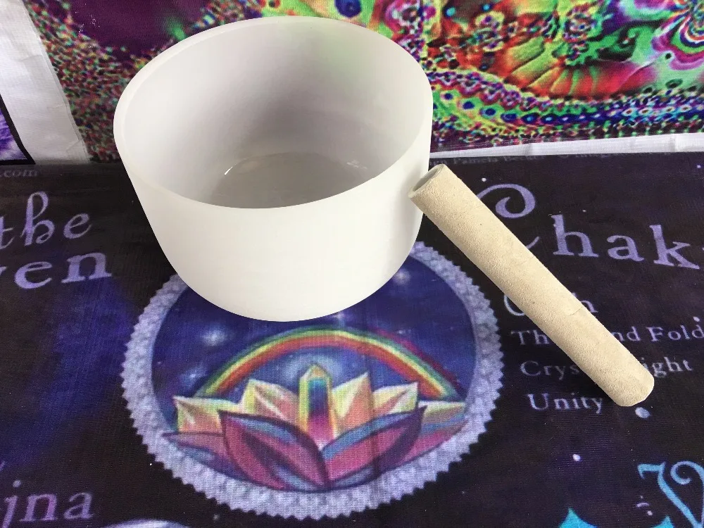 4th octave 8" frosted crystal singing bowl perfect "F" note heart chakra in 432HZ for sound healing.
4th octave 8" frosted crystal singing bowl perfect "F" note heart chakra in 432HZ for sound healing.